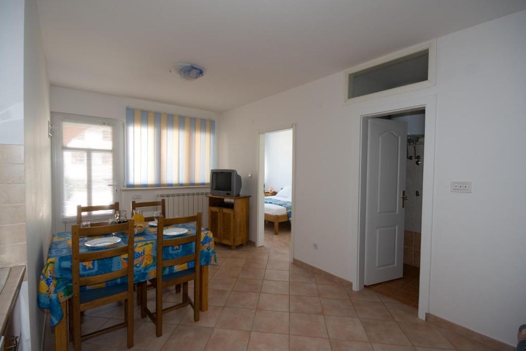 Apartments Valentino Vrsar Room photo