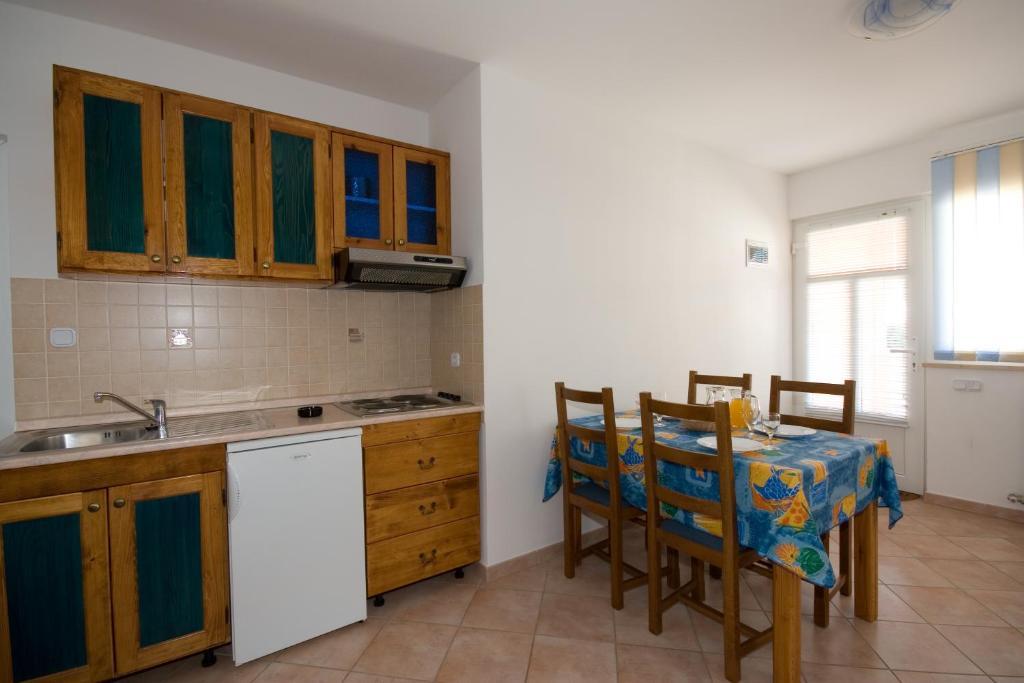 Apartments Valentino Vrsar Exterior photo